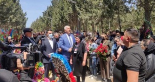 Sumqayıtda Vətən müharibəsi qəhrəmanı Mehrab Niftəliyevin xatirəsi yad edilib -FOTOLAR