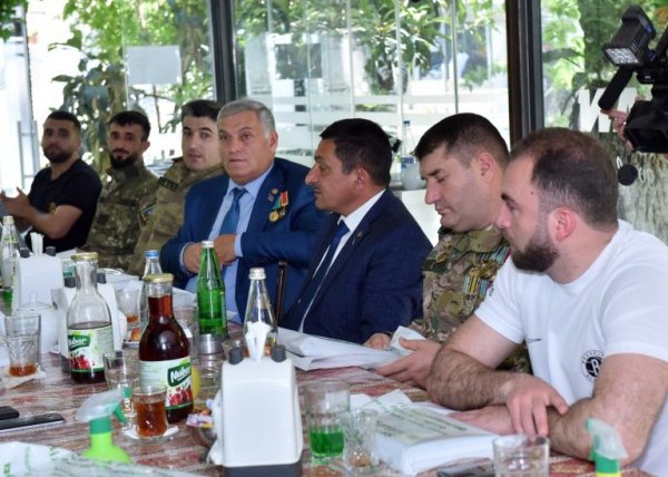 Sumqayıtda qazilər üçün bayram süfrəsi təşkil edilib -FOTOLAR