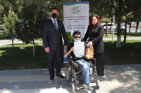 Sumqayıtda sağlamlıq imkanları məhdud gənclərlə tədbir keçirilib - FOTOLAR