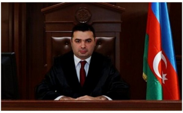 Məhkəmə hakimi arvadını qəsdən öldürüb - RƏSMİ (FOTO)