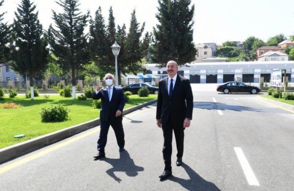 İlham Əliyev “Binəqədi” yarımstansiyasının açılışında - FOTOLAR