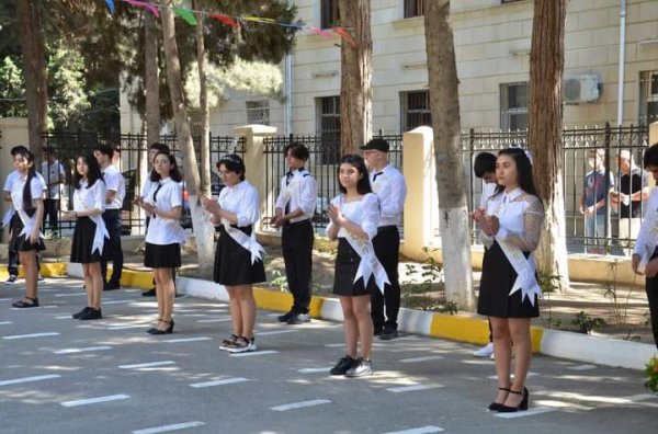 Sumqayıt məktəblərində "Son zəng" -FOTOLAR