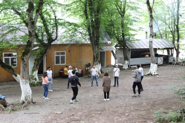 “Vətənimizi Tanıyaq və Tanıdaq!” devizi altında Sumqayıt Gənclərinin «Yаy məktəbi» davam edir