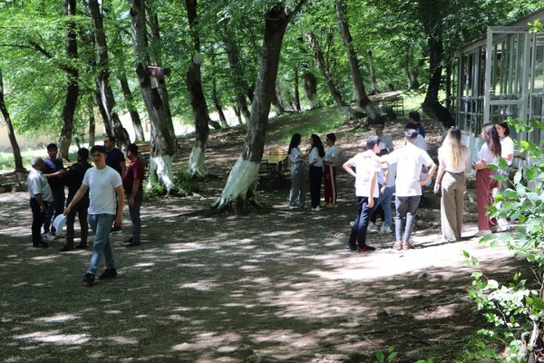 “Vətənimizi Tanıyaq və Tanıdaq!” devizi altında Sumqayıt Gənclərinin «Yаy məktəbi» davam edir