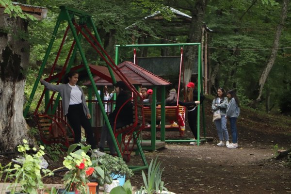 “Vətənimizi Tanıyaq və Tanıdaq!” devizi altında Sumqayıt Gənclərinin «Yаy məktəbi» davam edir