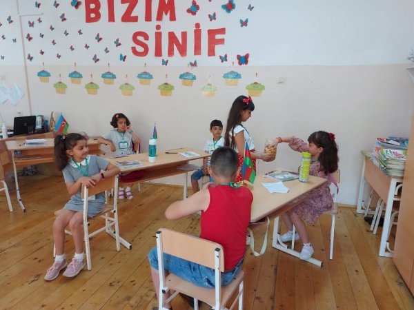 Sumqayıt məktəblərində  “Yay məktəbi” nə start verildi: açıq havada dərs keçdilər - FOTOLAR