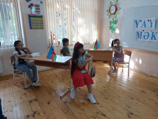 Sumqayıt məktəblərində  “Yay məktəbi” nə start verildi: açıq havada dərs keçdilər - FOTOLAR