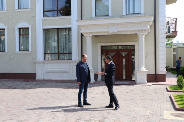 Qüdsi Osmanov Kişineu şəhərinin meri İon Çebanla görüşüb - FOTO Qüdsi Osmanov Kişineu şəhərinin meri İon Çebanla görüşüb - FOTO