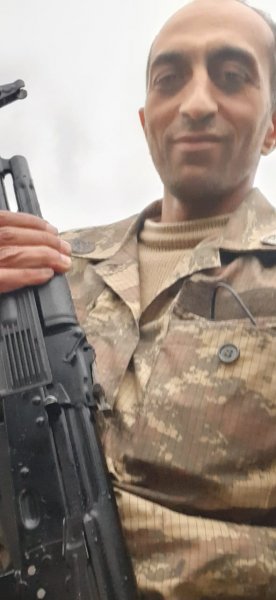 Deputat Müşfiq Məmmədlinin leytenant qardaşı medallarla təltif olunub - FOTO