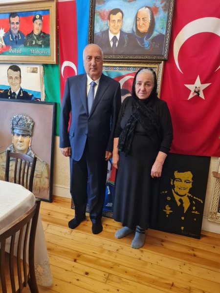 Zakir Fərəcov Polad Həşimovun anasını ziyarət edib -FOTOLAR