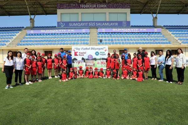 Sumqayıt məktəbliləri üçün keçirilən "Yay Futbol Düşərgəsi" layihəsinin birinci mərhələsi başa çatıb - FOTOLAR