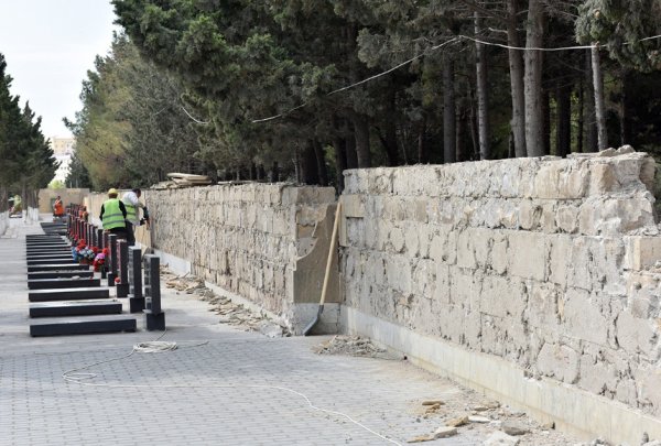Sumqayıtda 510 şəhidin uyuduğu Şəhidlər xiyabanı təmir olunur - FOTOLAR