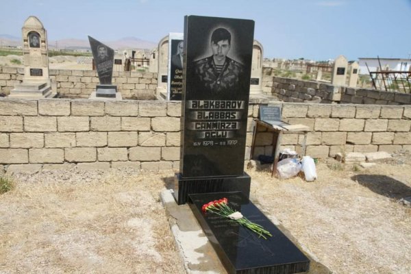 Şəhidlərin məzari ziyarət olunub -FOTO