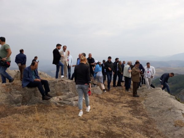Xarici diplomatlar Cıdır düzündə - FOTOLAR