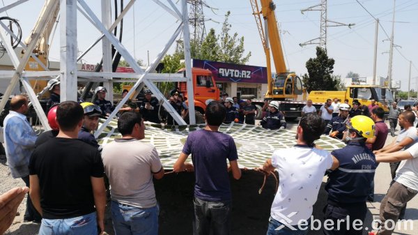 Xilasedicilər Sumqayıtda intihara cəhd edən şəxsi fikrindən daşındırdılar - FOTOLAR