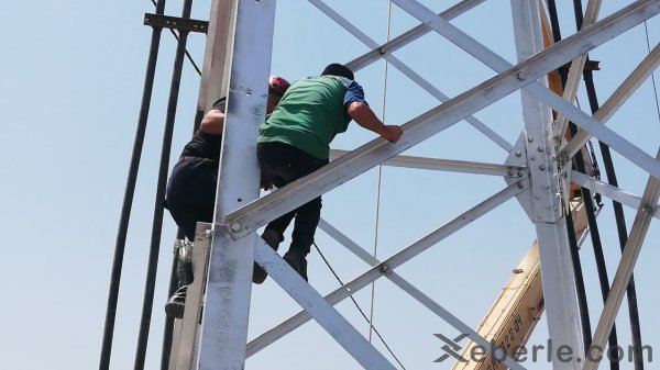 Xilasedicilər Sumqayıtda intihara cəhd edən şəxsi fikrindən daşındırdılar - FOTOLAR