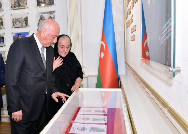 Sumqayıtda Milli Qəhrəman Polad Həşimovun büstünün və xatirə muzeyinin açılışı olub - FOTO