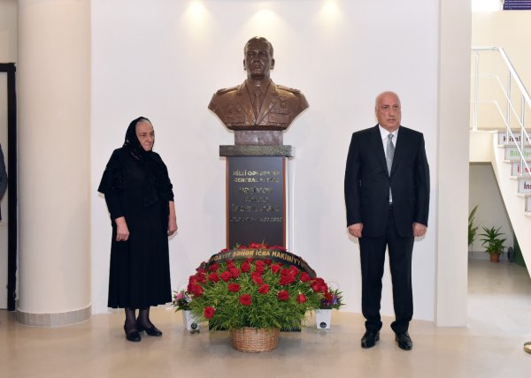 Sumqayıtda Milli Qəhrəman Polad Həşimovun büstünün və xatirə muzeyinin açılışı olub - FOTO