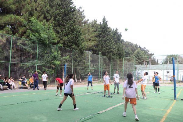 Sumqayıtda Milli Qəhrəman Polad Həşimovun xatirəsinə həsr edilmiş Voleybol  turniri keçirilib - FOTOLAR