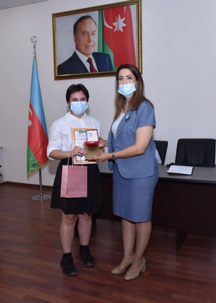 Sumqayıt şagirdlərindən 16 qızıl və 5 gümüş medal - FOTOLAR