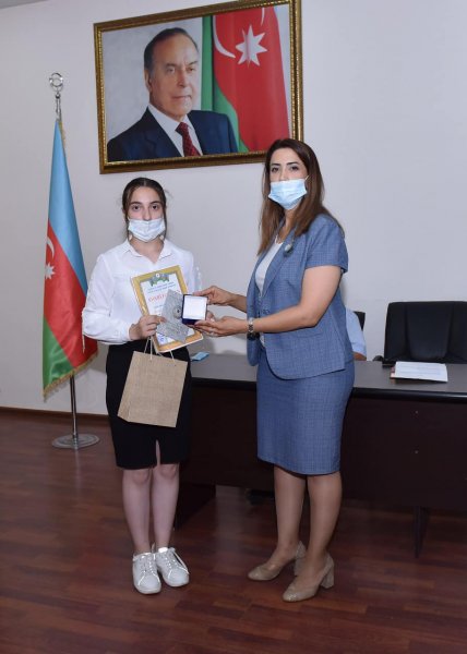 Sumqayıt şagirdlərindən 16 qızıl və 5 gümüş medal - FOTOLAR