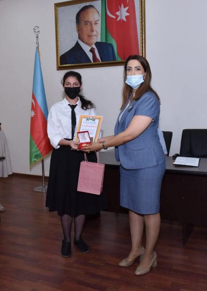 Sumqayıt şagirdlərindən 16 qızıl və 5 gümüş medal - FOTOLAR