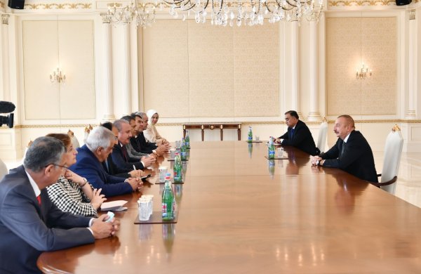 Prezident Türkiyə nümayəndə heyətini qəbul etdi - FOTO