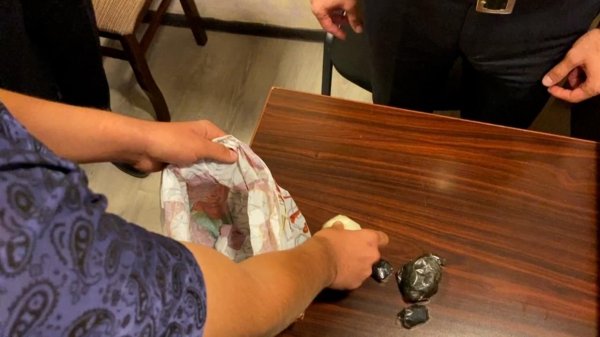 “Patı“ satan ana və oğlu tutuldu - Fotolar