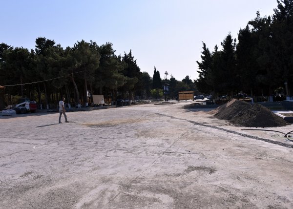 Sumqayıt Şəhidlər Xiyabanında təmir işləri davam edir - FOTOLAR