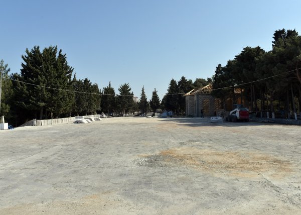 Sumqayıt Şəhidlər Xiyabanında təmir işləri davam edir - FOTOLAR