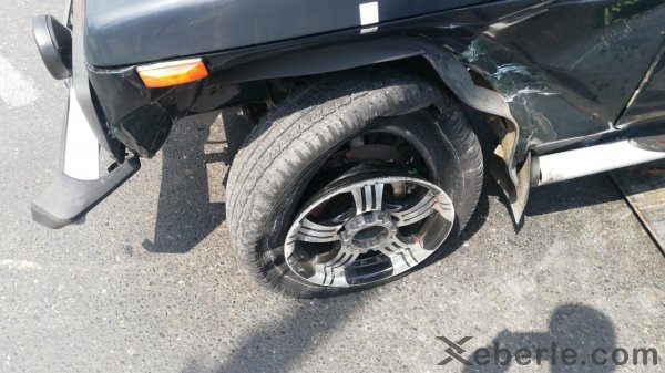 Sumqayıtda iki avtomobil toqquşub, xəsarət alanlar var - FOTO