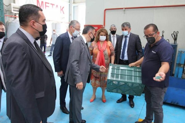 Sumqayıtın deputatları nazirlə birgə Balaxanıda: analoji zavod Sumqayıtda da yaradıla bilər -FOTOLAR