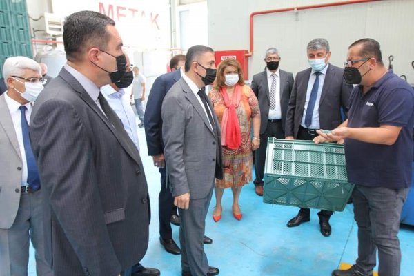 Sumqayıtın deputatları nazirlə birgə Balaxanıda: analoji zavod Sumqayıtda da yaradıla bilər -FOTOLAR