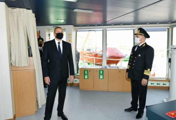 İlham Əliyev “Kəlbəcər” tankerinin istismara verilməsi mərasimində - FOTOLAR