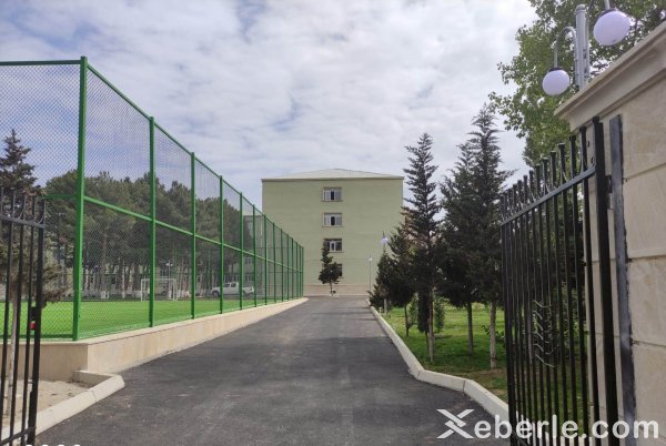 Bu da Sumqayıtda 1 nömrəli orta məktəbin yeni binası... - FOTO Bu da Sumqayıtda 1 nömrəli orta məktəbin yeni binası... - FOTO