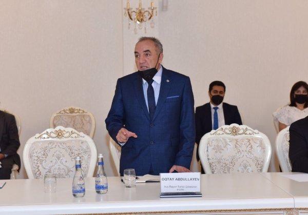 Sumqayıtda təhsil işçilərinin ənənəvi sentyabr konfransı keçirilib - FOTOLAR Sumqayıtda təhsil işçilərinin ənənəvi sentyabr konfransı keçirilib - FOTOLAR