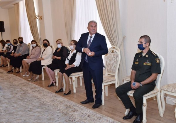 Sumqayıtda təhsil işçilərinin ənənəvi sentyabr konfransı keçirilib - FOTOLAR Sumqayıtda təhsil işçilərinin ənənəvi sentyabr konfransı keçirilib - FOTOLAR