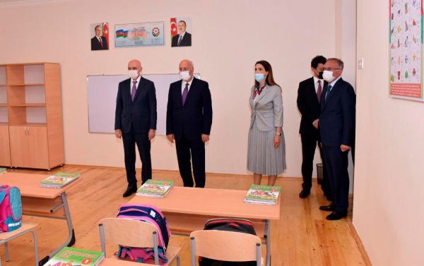 Sumqayıtda 1 nömrəli tam orta məktəb binasının açılışı olub - FOTOLAR