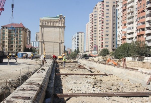 Yeni tikilən metro stansiyasından FOTOLAR