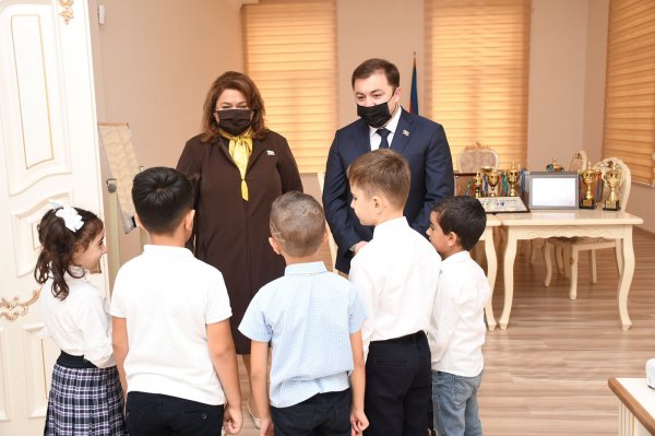 Sumqayıtda deputatlar “Tiamo kids” Dahi Uşaqlar Mərkəzinin şagirdləri ilə  görüş keçiriblər -FOTOLAR