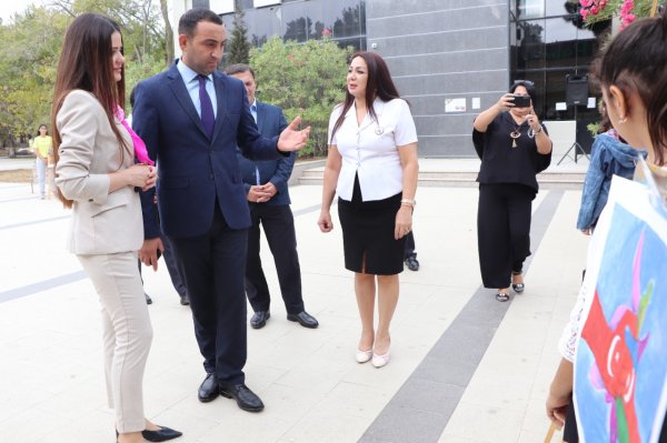 Sumqayıtda 44 günlük Vətən müharibəsinə həsr edilmiş “Gənc Qalib” adlı rəsm sərgisi keçirilib - FOTOLAR
