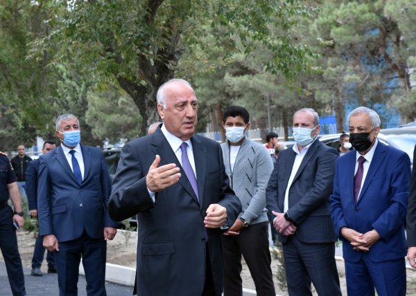 Sumqayıtda generalın atasının xatirəsi əbədiləsdirildi - FOTOLAR Sumqayıtda generalın atasının xatirəsi əbədiləsdirildi - FOTOLAR