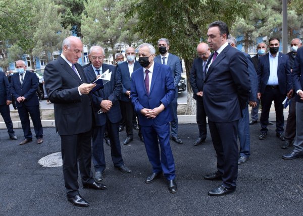 Sumqayıtda generalın atasının xatirəsi əbədiləsdirildi - FOTOLAR Sumqayıtda generalın atasının xatirəsi əbədiləsdirildi - FOTOLAR