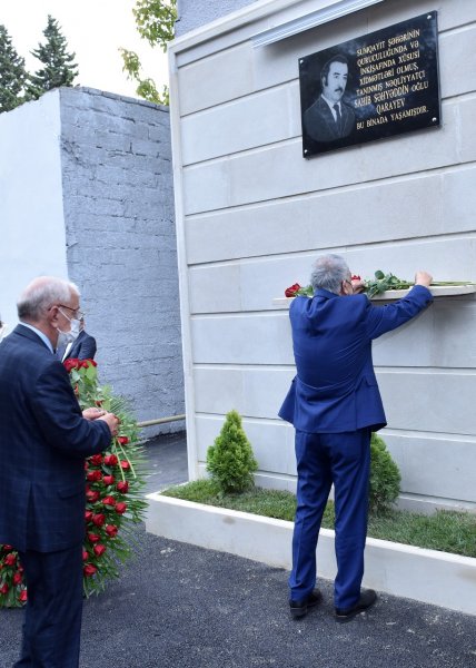 Sumqayıtda generalın atasının xatirəsi əbədiləsdirildi - FOTOLAR Sumqayıtda generalın atasının xatirəsi əbədiləsdirildi - FOTOLAR