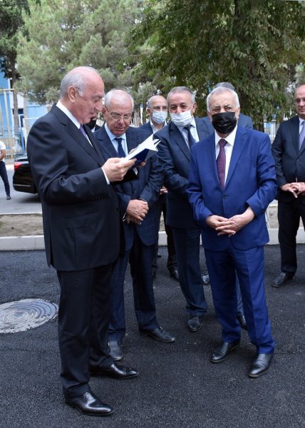 Sumqayıtda generalın atasının xatirəsi əbədiləsdirildi - FOTOLAR Sumqayıtda generalın atasının xatirəsi əbədiləsdirildi - FOTOLAR