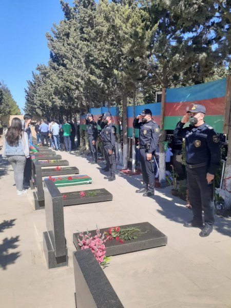 Sumqayıt Polis İdarəsinin kollektivi şəhid polislərin xatirəsini anıblar – FOTOLAR