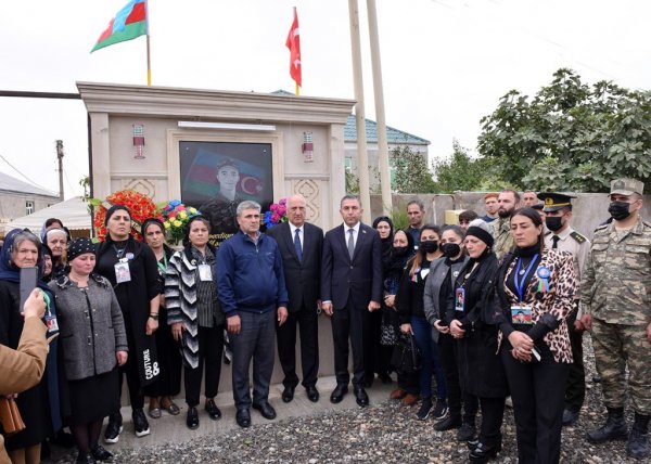Sumqayıtda şəhidlərimizin il mərasimi keçirilib- FOTOLAR