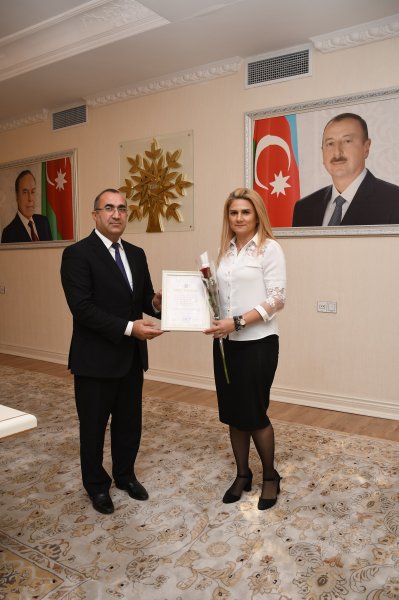 Sumqayıtda  bu müəllimlər təltif olundular - FORO