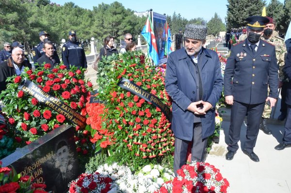 Sumqayıtda  DİN Daxili Qoşunlarının şəhid olmuş hərbi qulluqçusunun il mərasimi keçirilib - FOTOLAR
