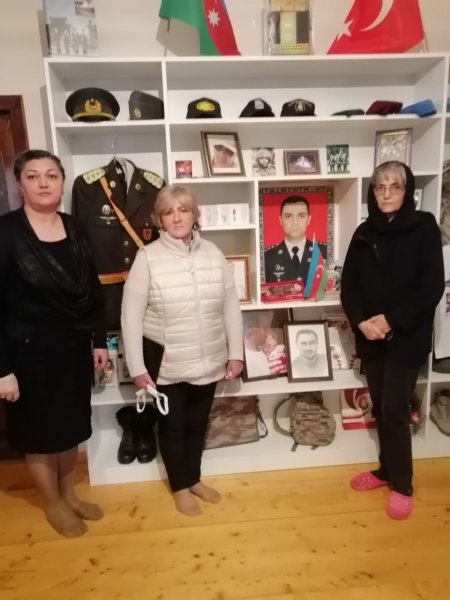 Sumqayıt Regional Mədəniyyət İdarəsinə tabe olan Abşeron rayon nümayəndəliyi şəhid ailələrinin qayğıları ilə maraqlanıb - FOTO